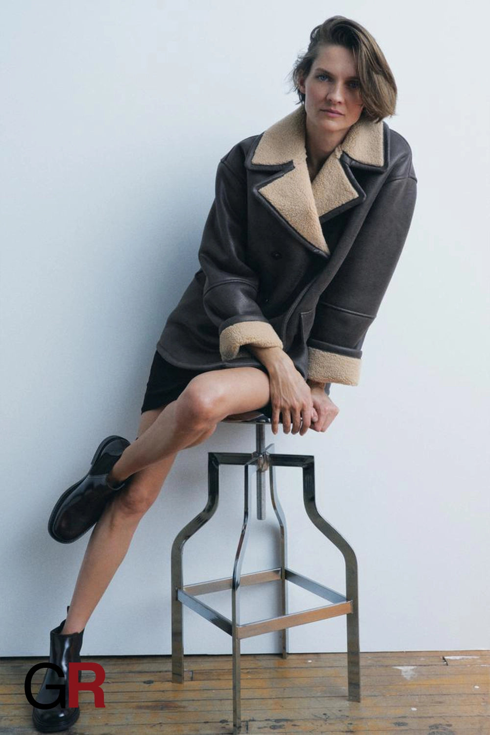 Elegant Double-Sided Lapel Overcoat for Women - GlamoROZ
