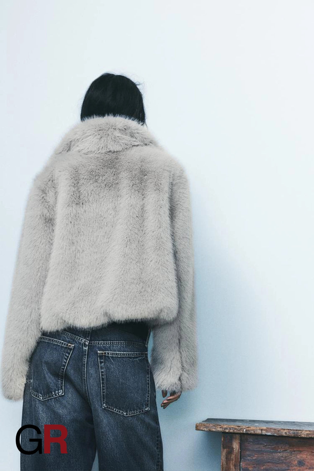 Minimalist Leather and Faux Fur Coat for Women - GlamoROZ
