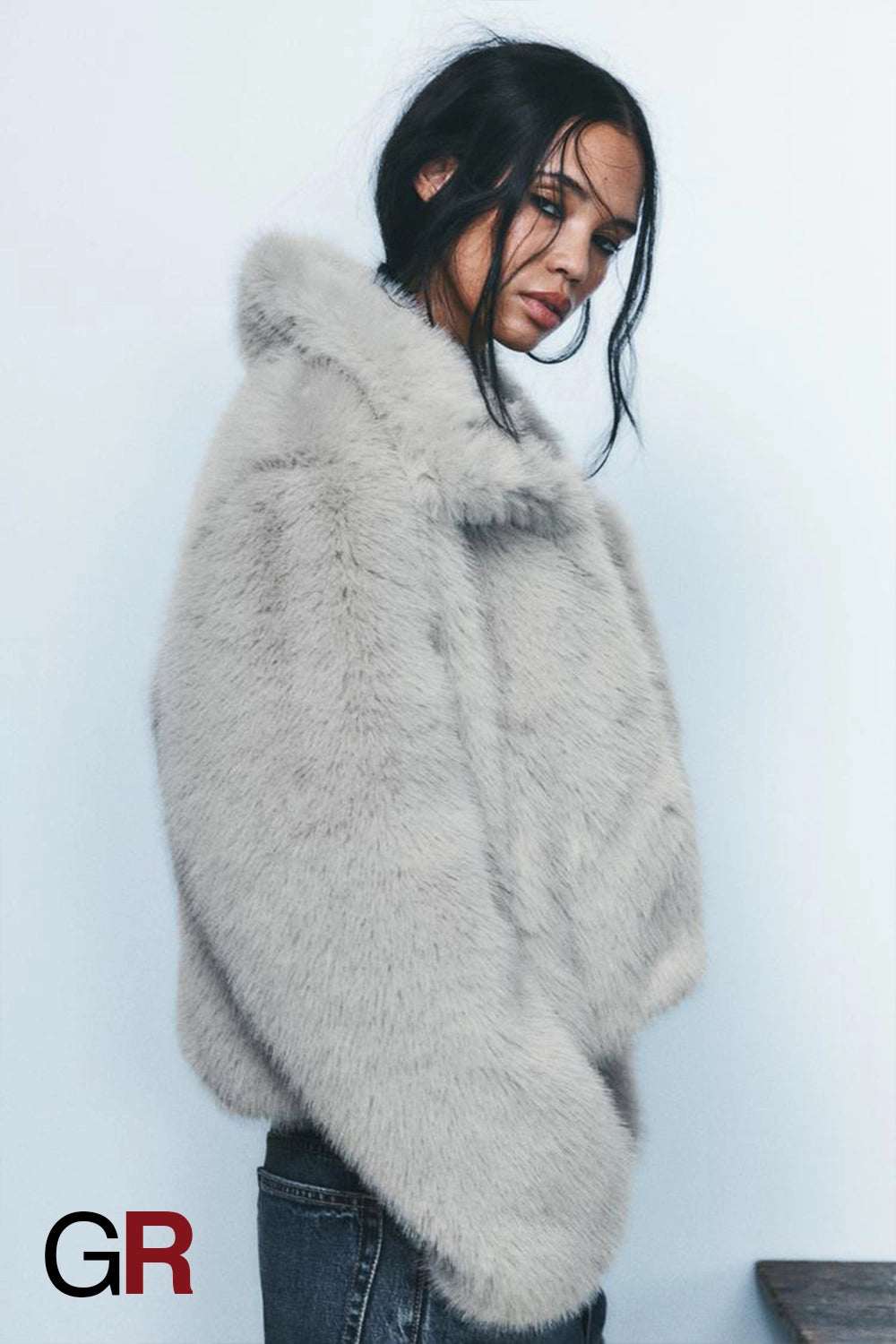 Minimalist Leather and Faux Fur Coat for Women - GlamoROZ