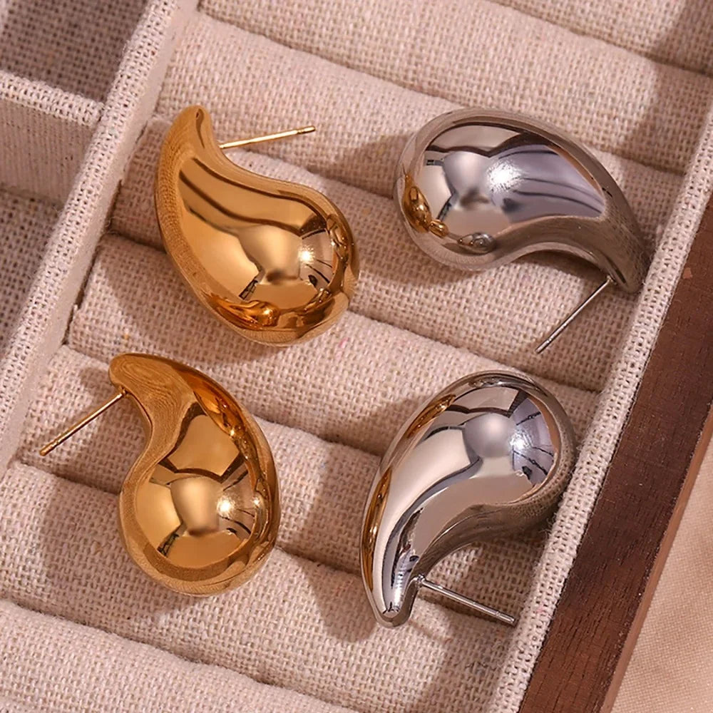 Radiant Dewdrop Earrings - GlamoROZ