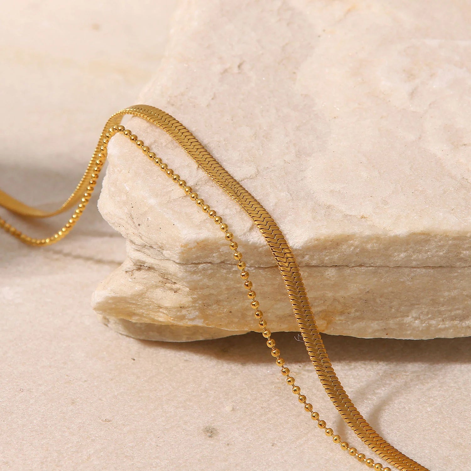 Frida's Gilded Elegance Anklet - GlamoROZ