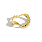Sleek Wave Ring - GlamoROZ