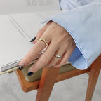 Sleek Wave Ring - GlamoROZ