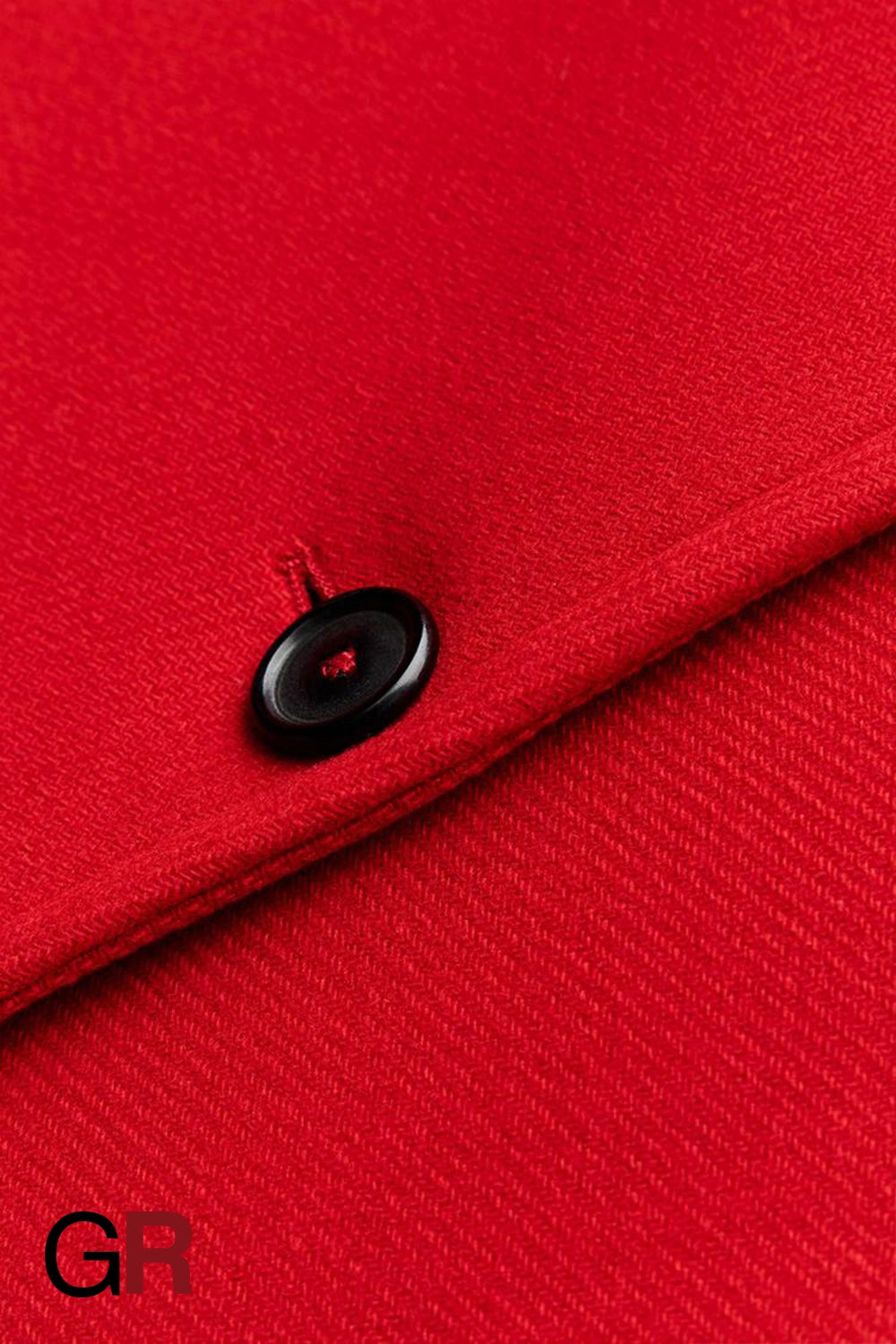 Graceful Red Lapel Single-Breasted Wool Coat - GlamoROZ