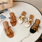 Starlet Rivet Beach Flats - GlamoROZ