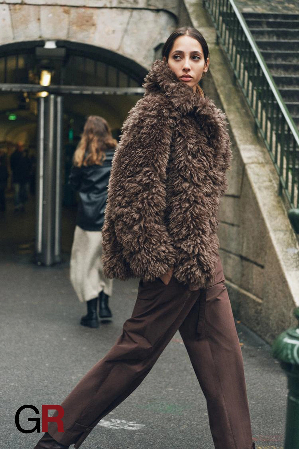 Opulent Faux Fur Loose-Cut Casual Jacket - GlamoROZ