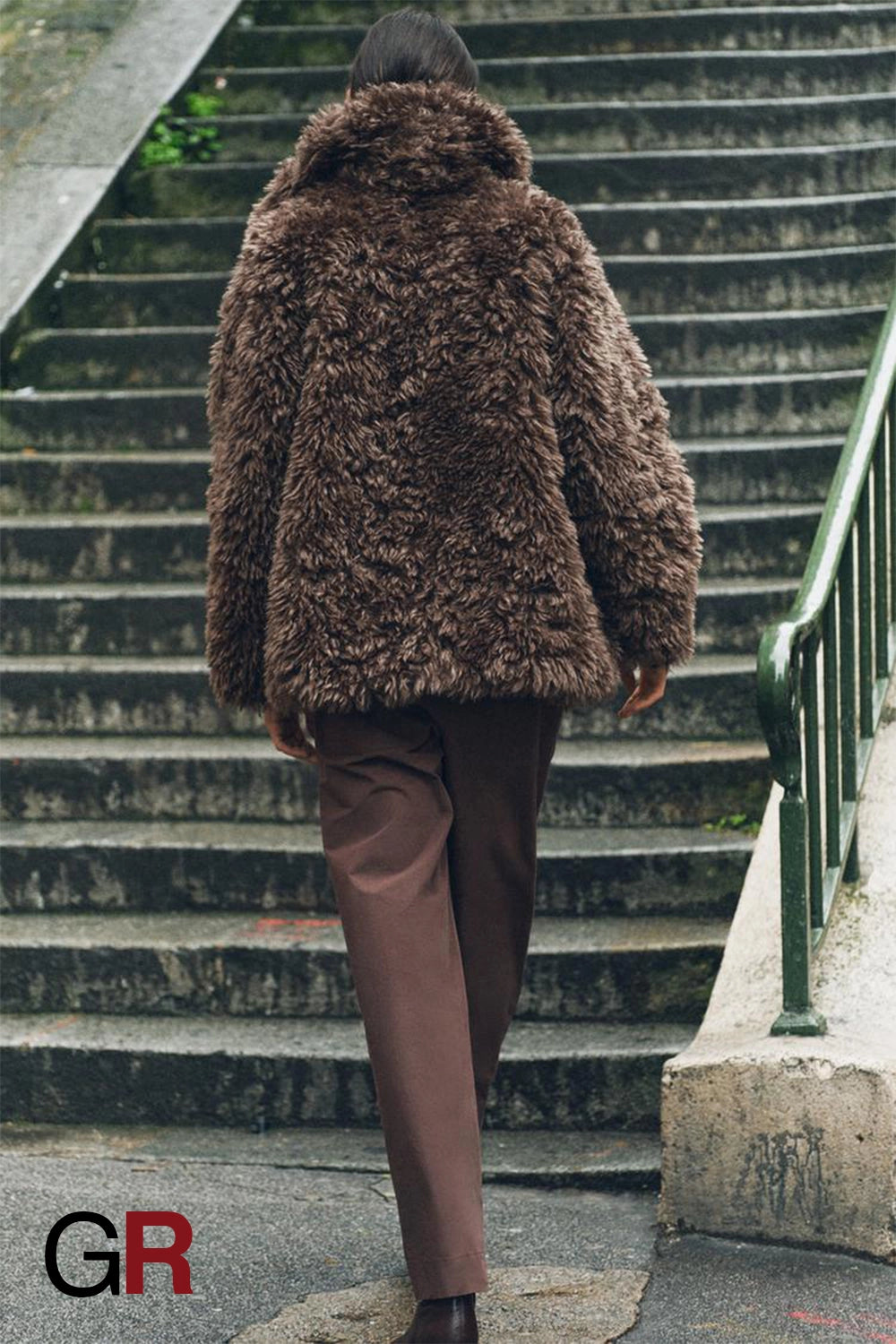 Opulent Faux Fur Loose-Cut Casual Jacket - GlamoROZ