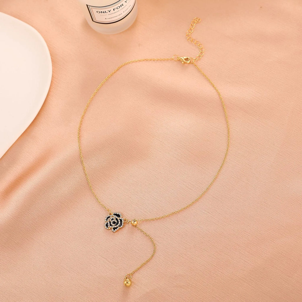 Parisian Noir Camellia Necklace - GlamoROZ