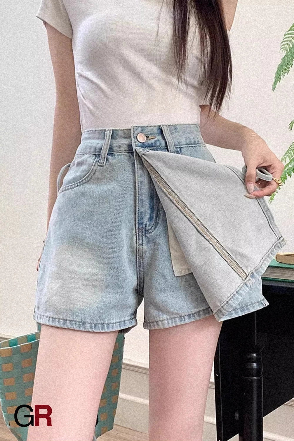 Ivory Court Pleat Skort