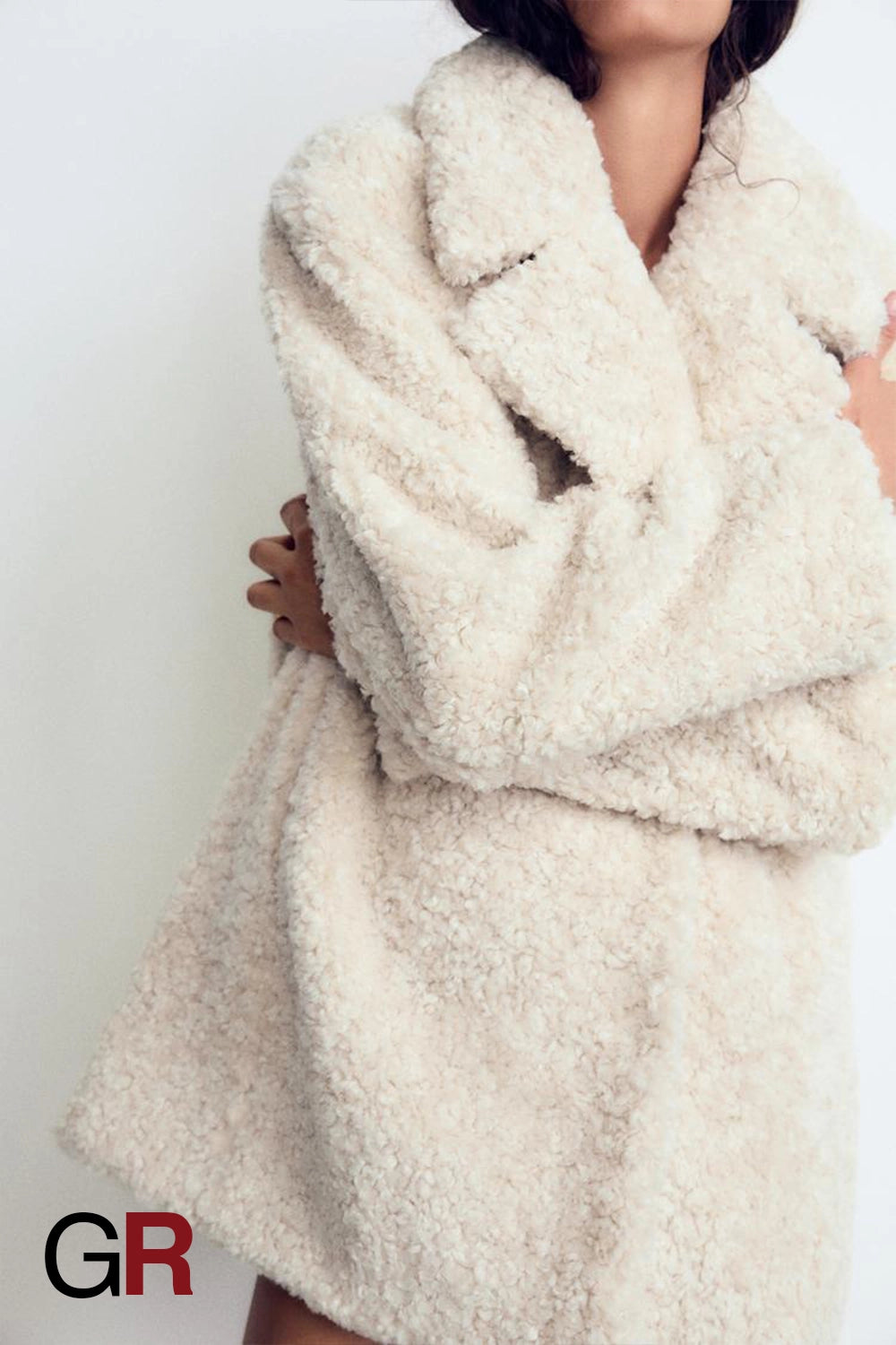 Sophisticated Faux Fur Short Jacket - GlamoROZ