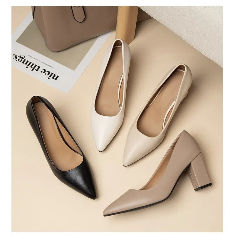 Sartorial Statement Heels - GlamoROZ