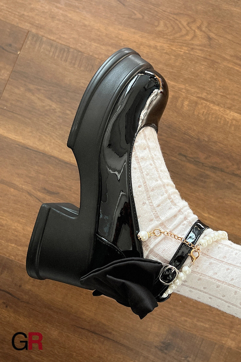 Amélie Pearl Platforms