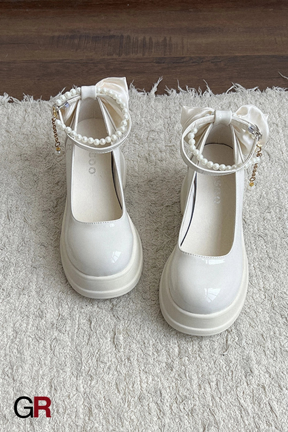 Amélie Pearl Platforms