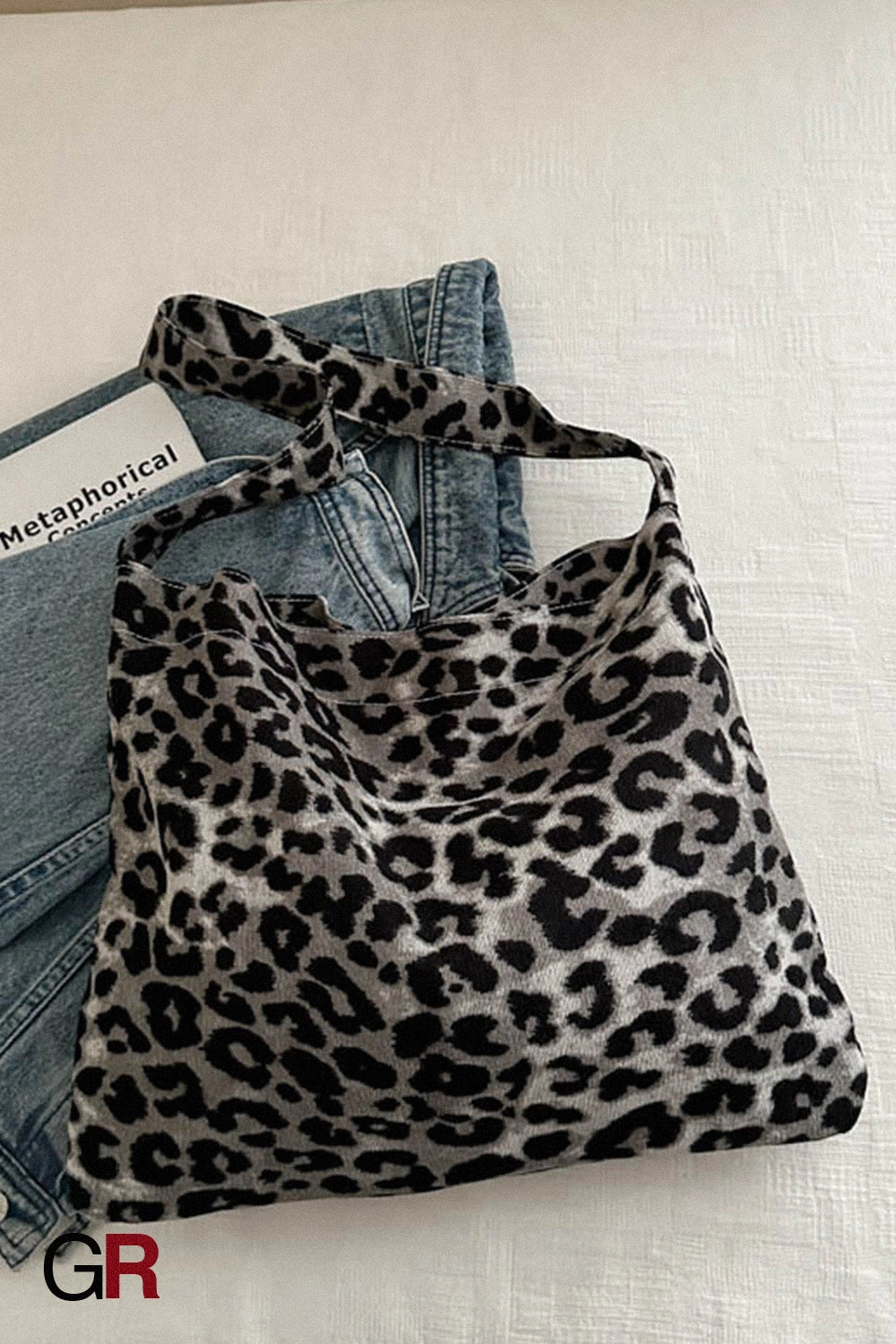 Simple Large Capacity Urban Fashion Leopard Print Shoulder Messenger Bag