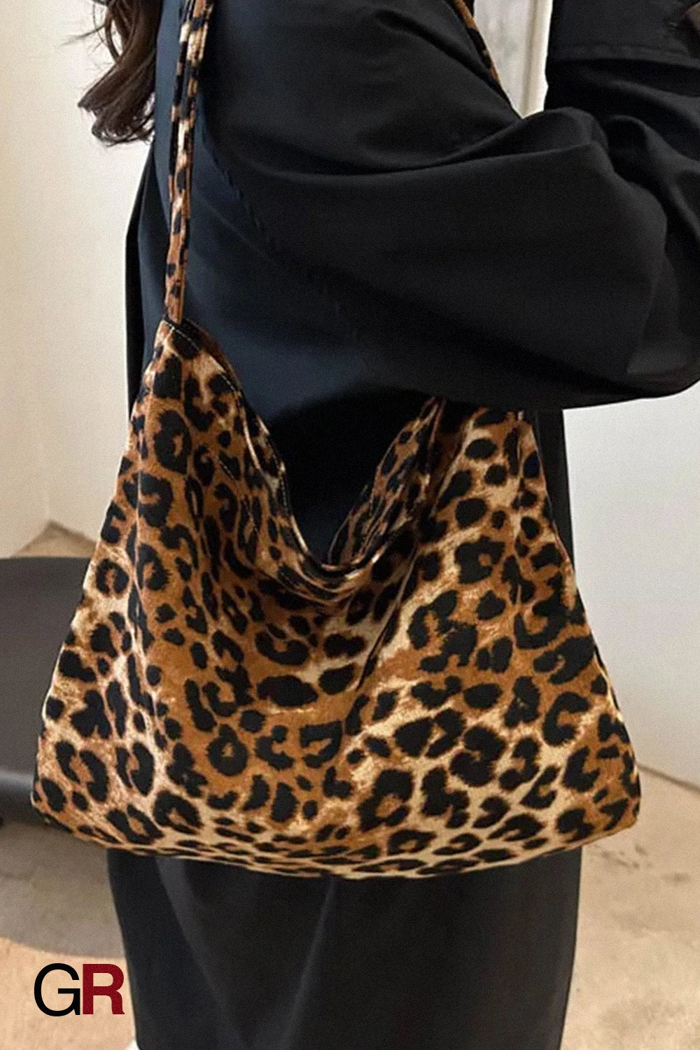 Simple Large Capacity Urban Fashion Leopard Print Shoulder Messenger Bag