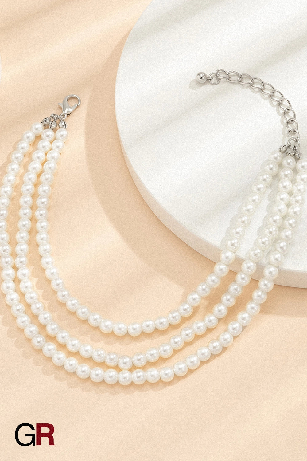 “GlamoROZ Lustrous Muse Pearl Anklet Jewelry adjustable silver-tone clasp detail”