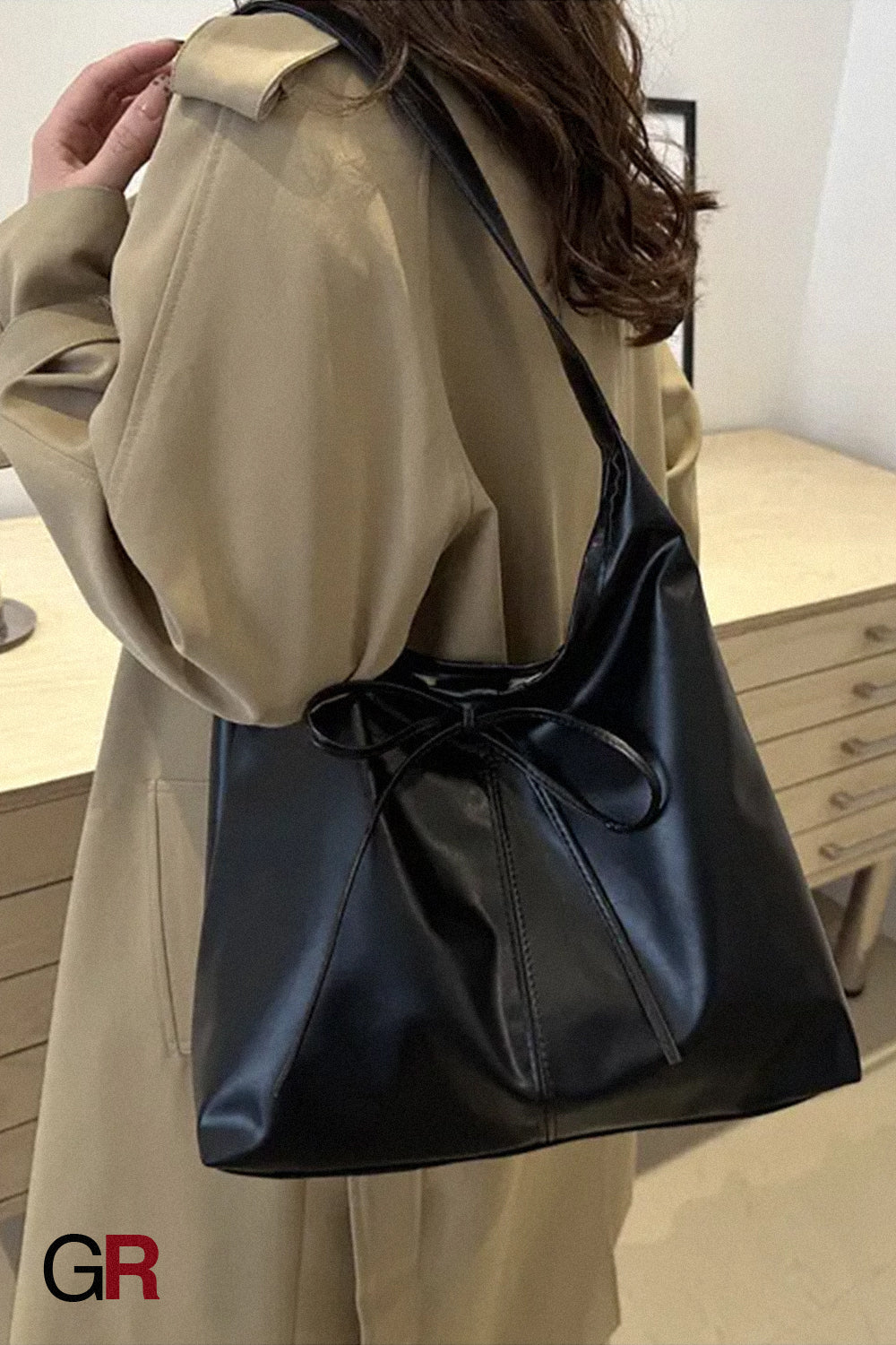 Fashionable Stylish Shoulder Texture Large Capacity Niche Design Bag