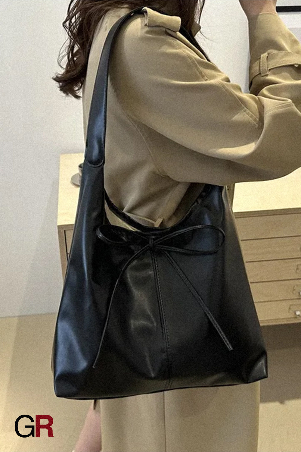 Fashionable Stylish Shoulder Texture Large Capacity Niche Design Bag