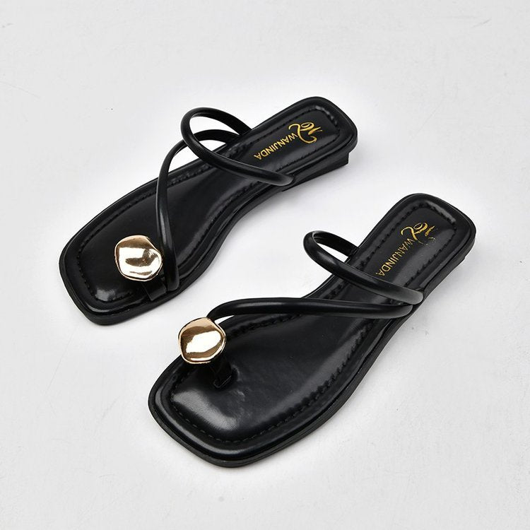 French Style Women's Fashionable Metal Toe Covering Flat Sandals