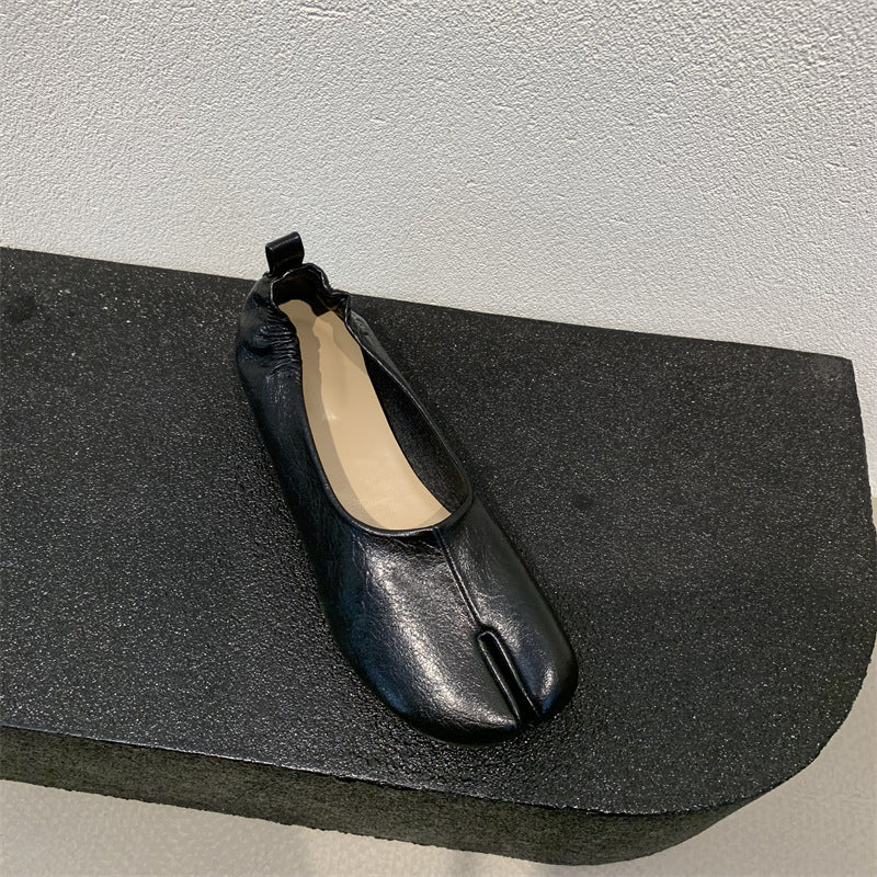 Women's Simple Split Toe Horseshoe Peas Chunky Heel Pumps
