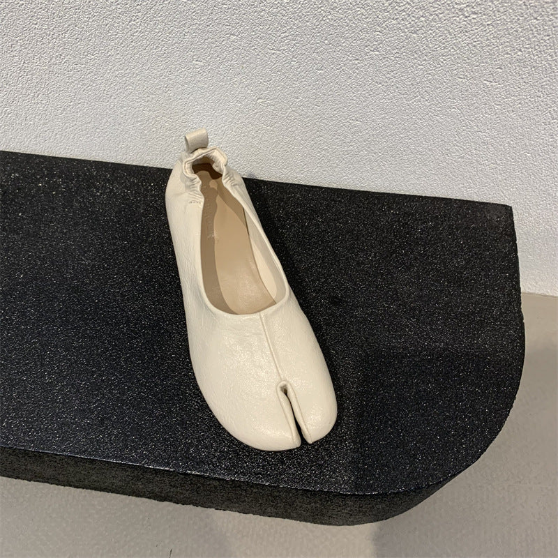 Women's Simple Split Toe Horseshoe Peas Chunky Heel Pumps