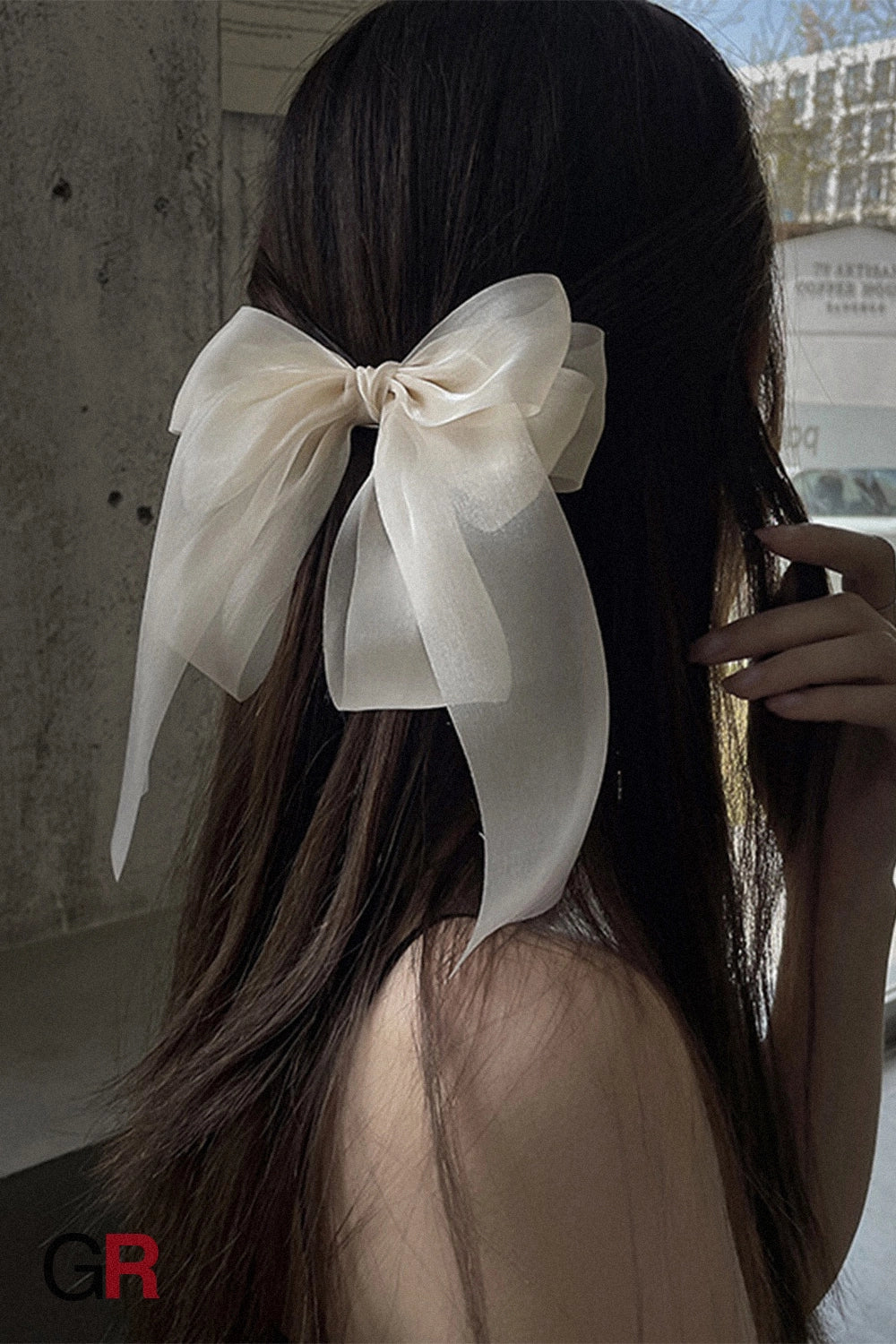 Lueur Organza Bow