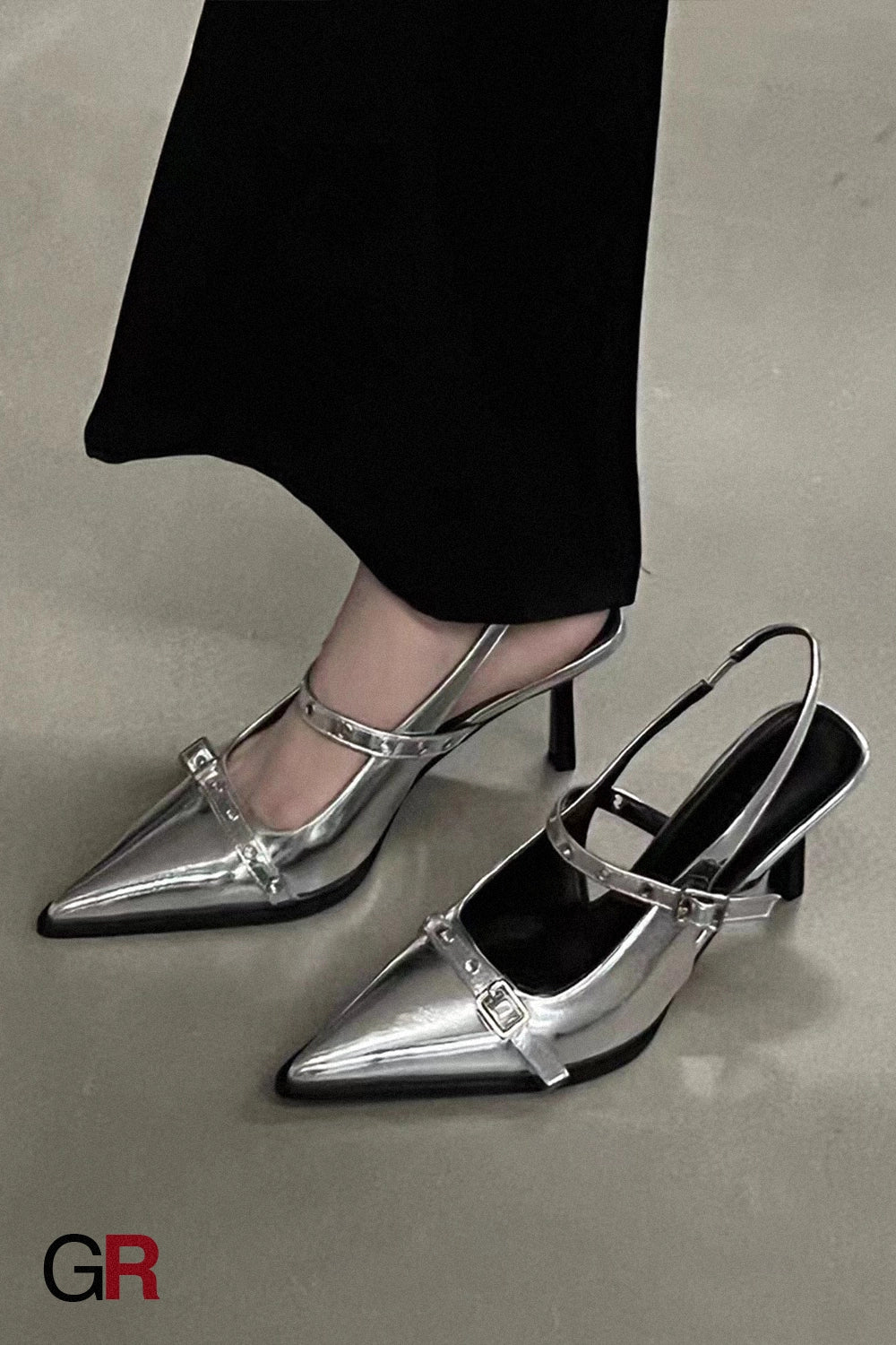 Élise Noir Slingbacks