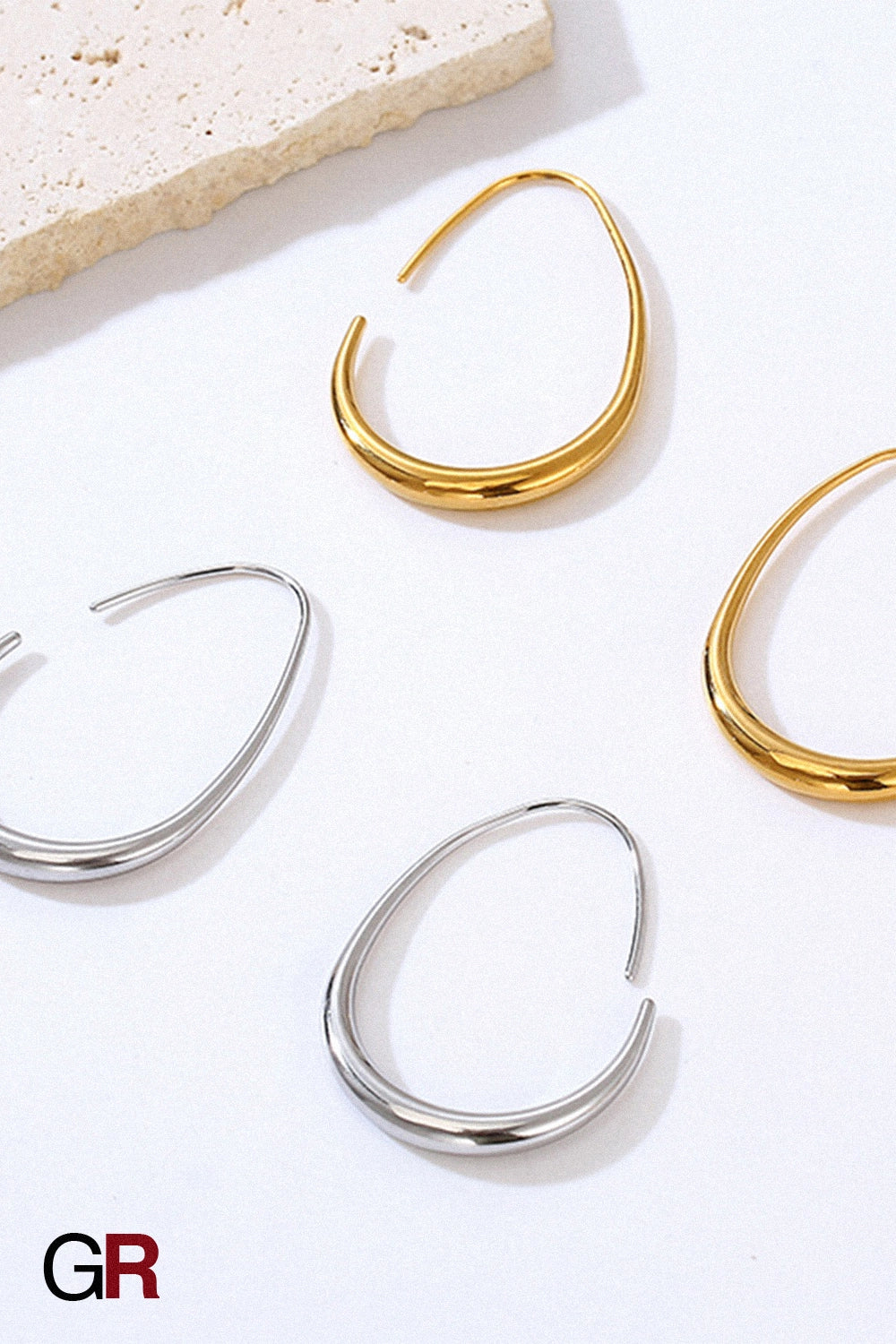 Courbure Élégante Earrings