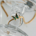 Regal Gilded Emerald Butterfly Anklet - GlamoROZ