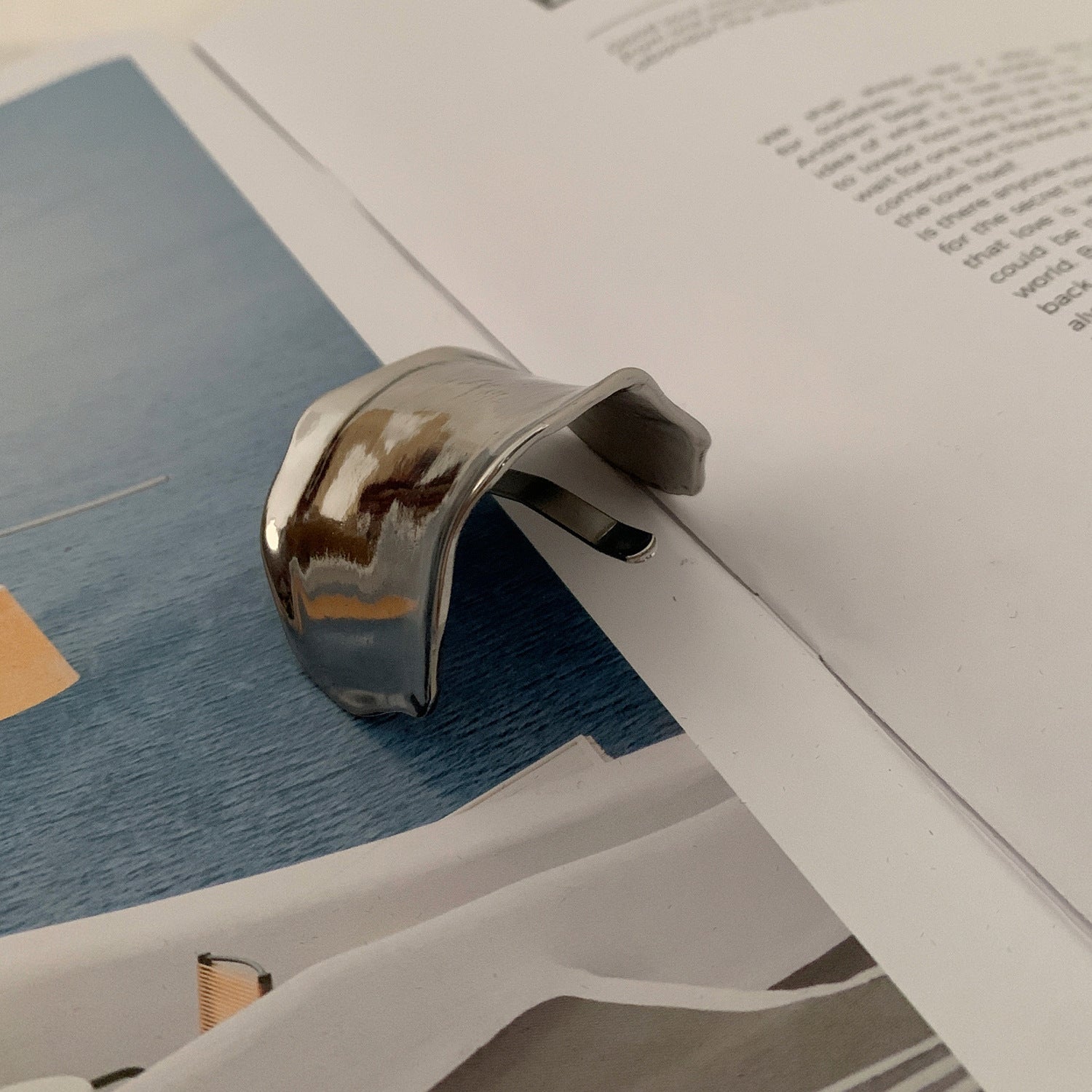 Lumière Sculpted Hair Cuff