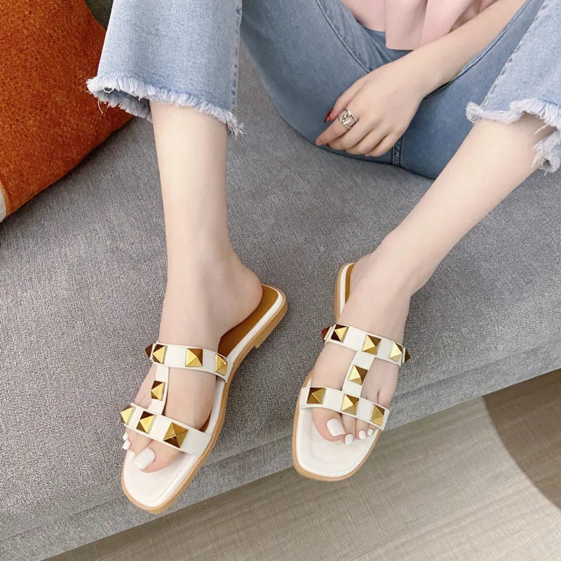 Starlet Rivet Beach Flats - GlamoROZ
