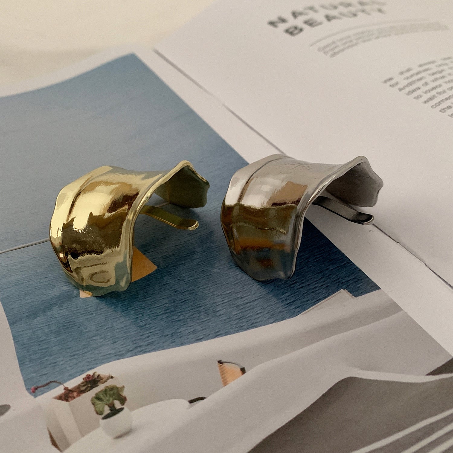 Lumière Sculpted Hair Cuff