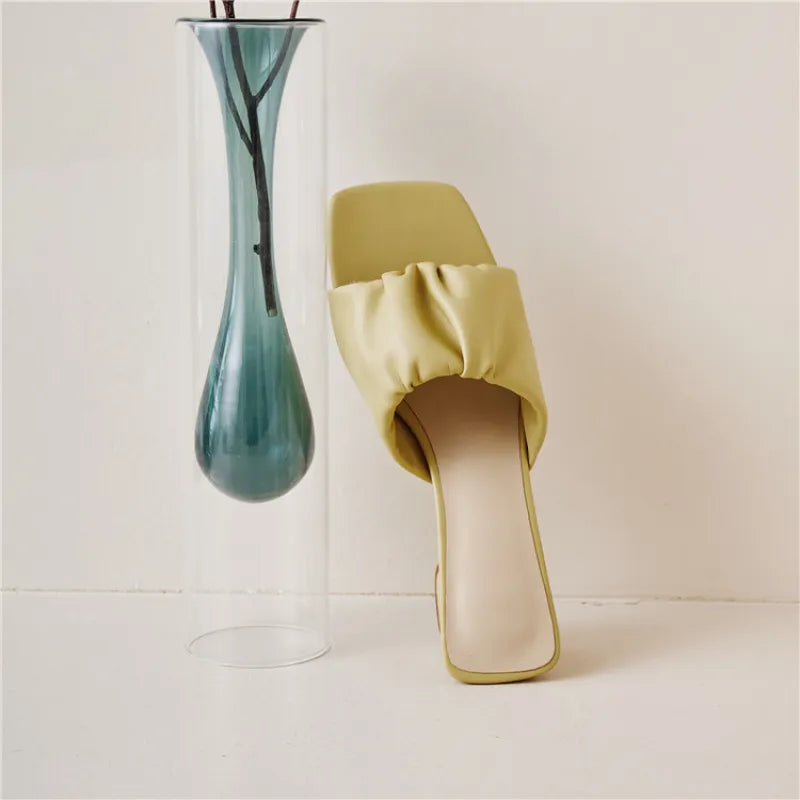 ChicStride Mid-Heel Sandals - GlamoROZ