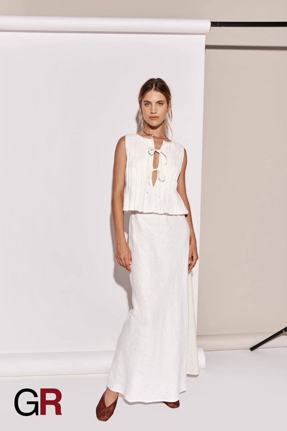 Serene Lace-Up White Cotton-Linen Shirt - GlamoROZ