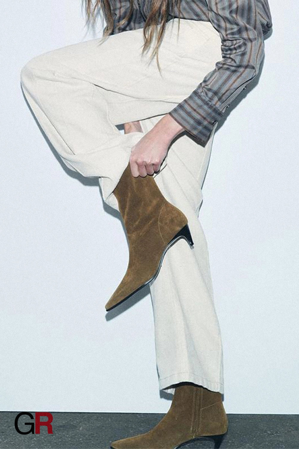 Élise Suede Kitten Boots