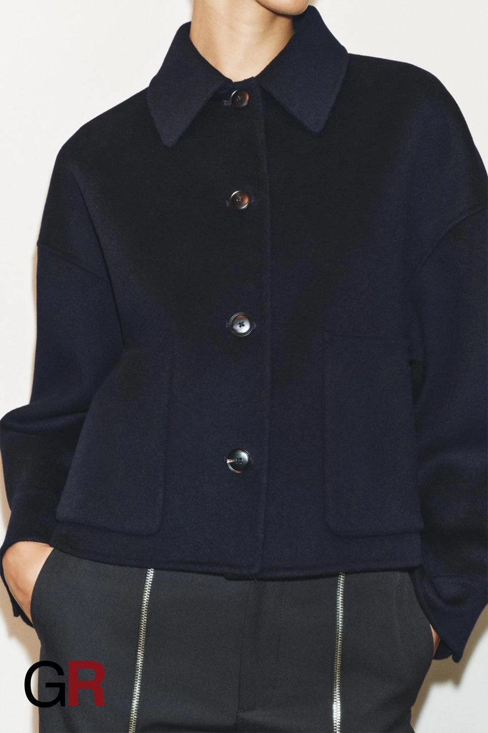 Single-Breasted Turn-Down Collar Coat - GlamoROZ