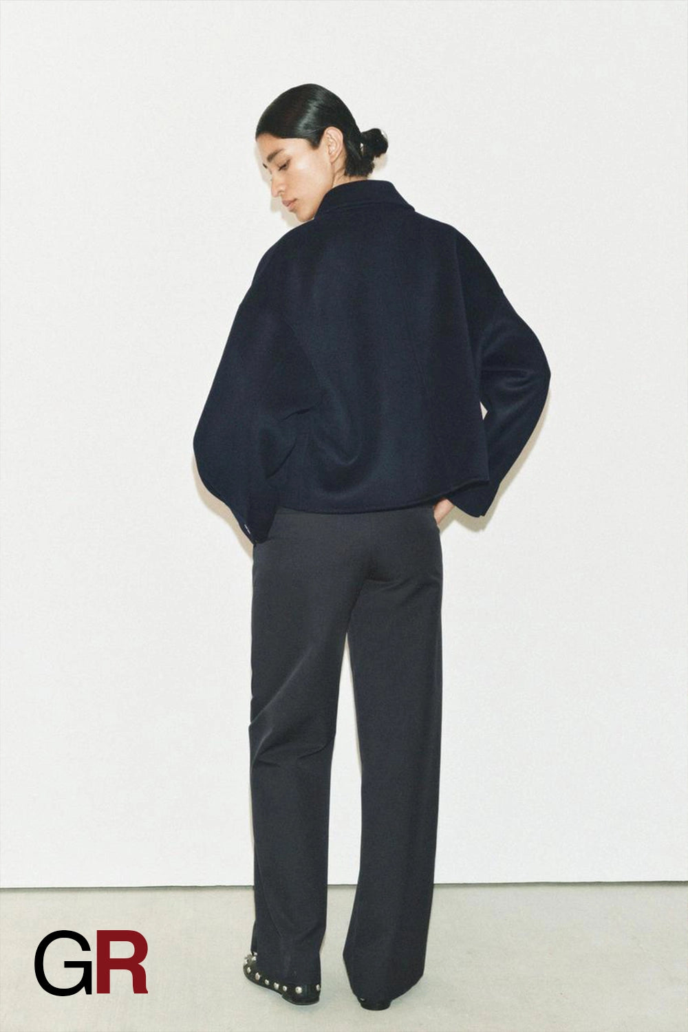 Single-Breasted Turn-Down Collar Coat - GlamoROZ