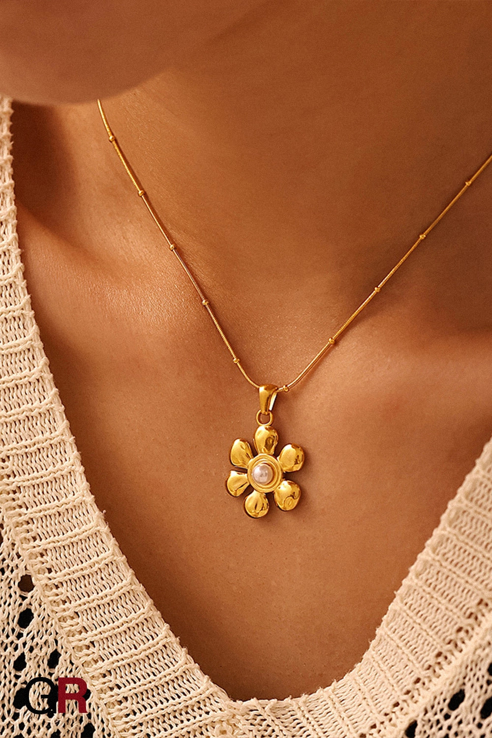 Fleur d’Or Necklace