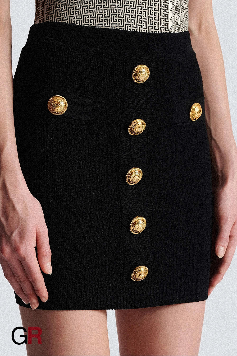 Regency Medallion Button Mini