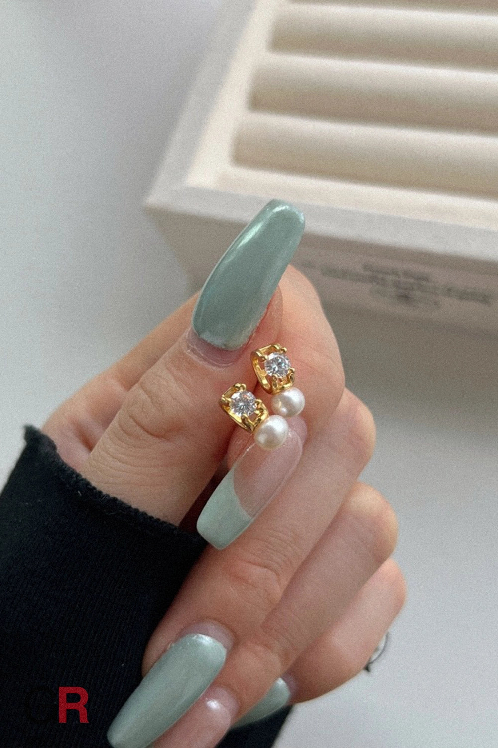 Éloïse Pearl & Diamondette Studs