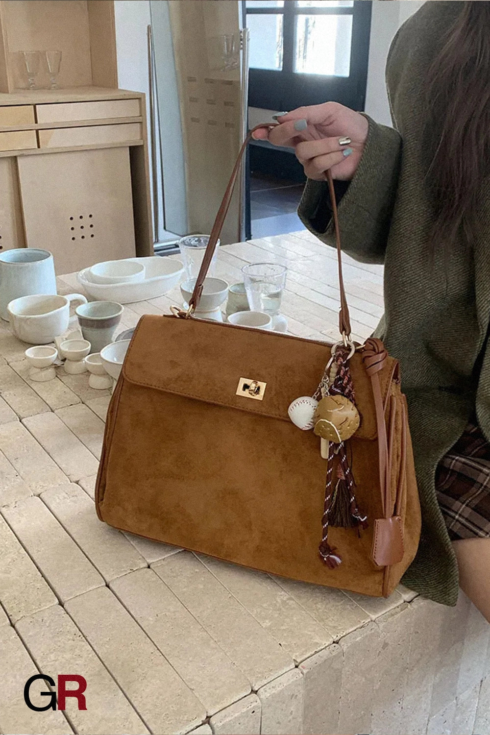 Commuter's All-matching Shoulder Messenger Bag Suede Portable