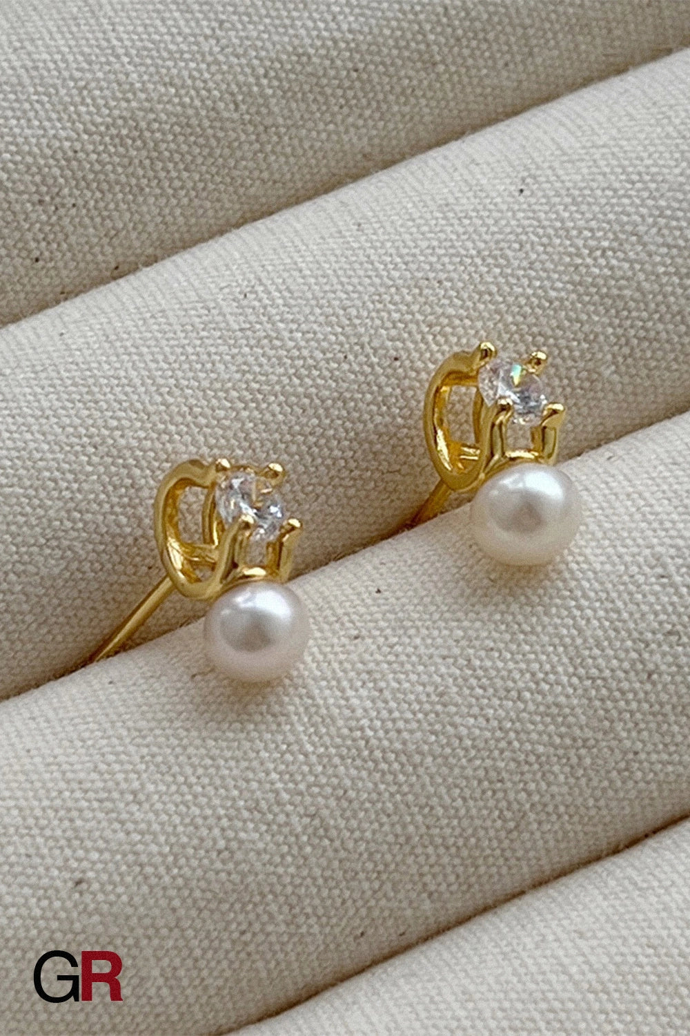 Éloïse Pearl & Diamondette Studs