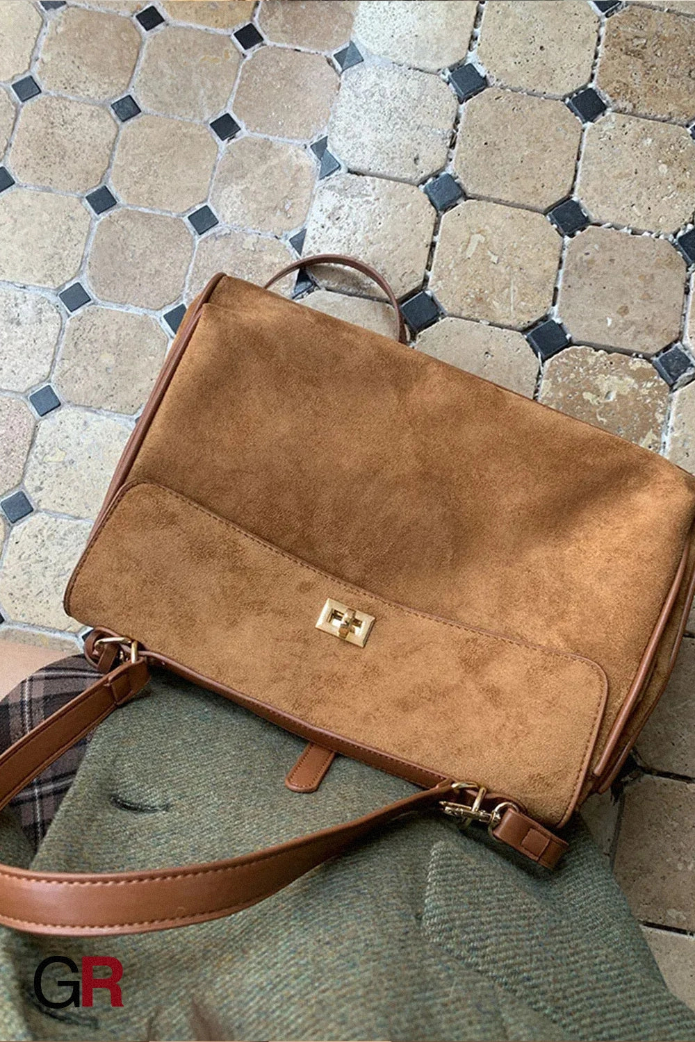 Commuter's All-matching Shoulder Messenger Bag Suede Portable
