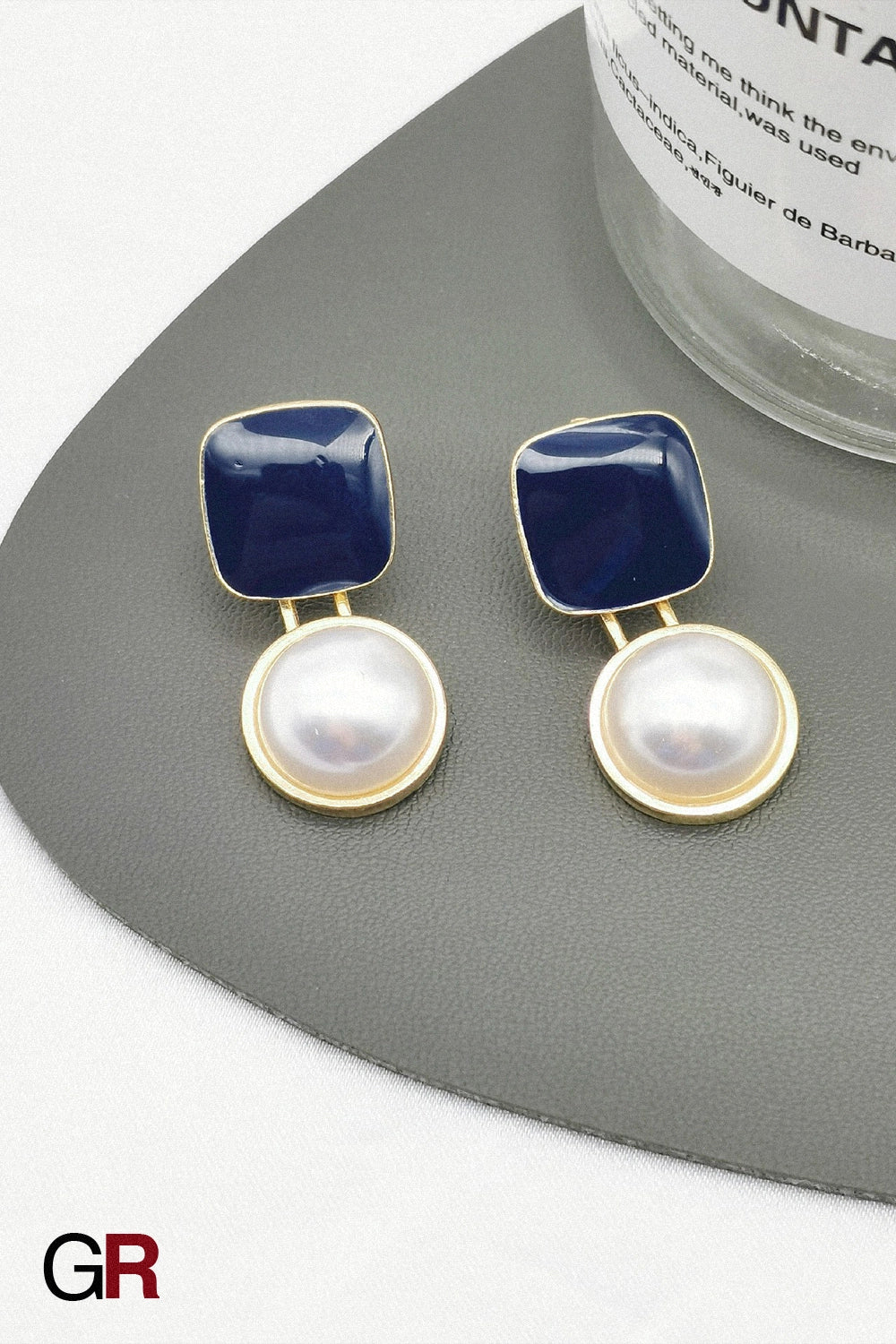 Amara Midnight Pearl Earrings