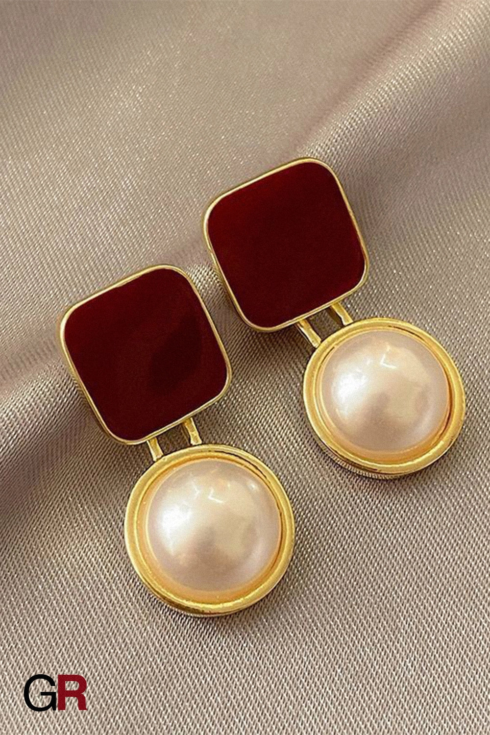 Amara Midnight Pearl Earrings