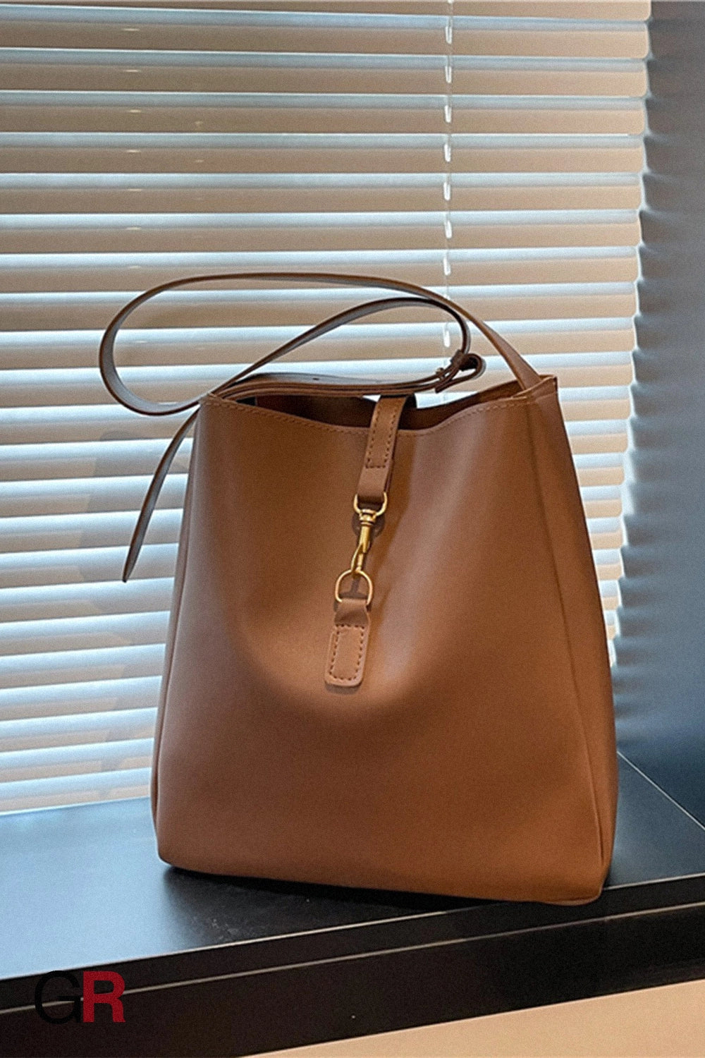 Internet Hot Fashionable Cross Body Bucket Bag Large Capacity