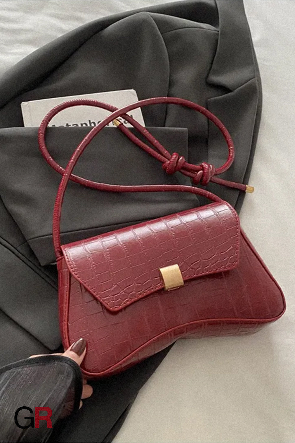 Trendy Retro Lock Simple Underarm Small Square Shoulder Bag