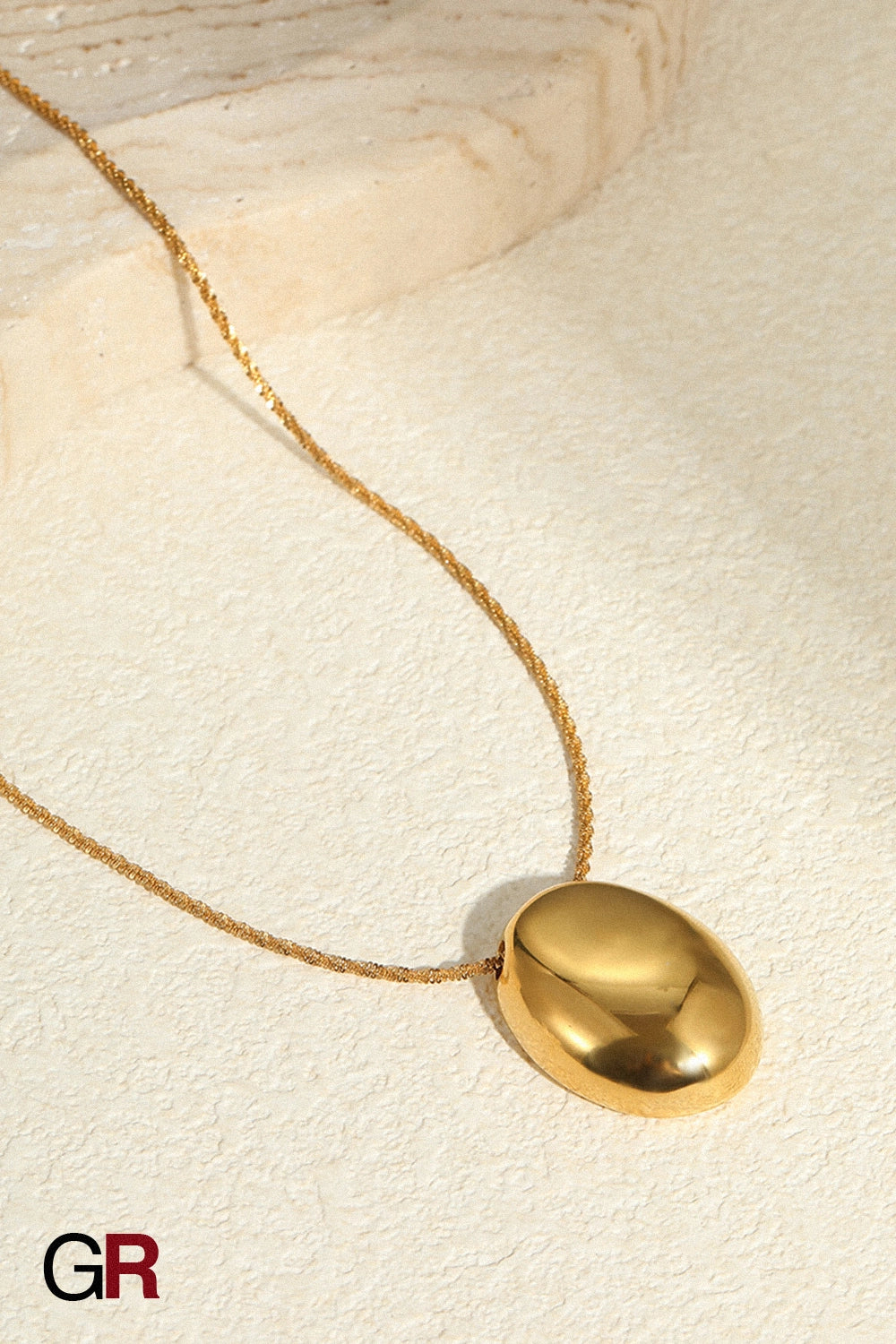 Orbe Dorée Necklace