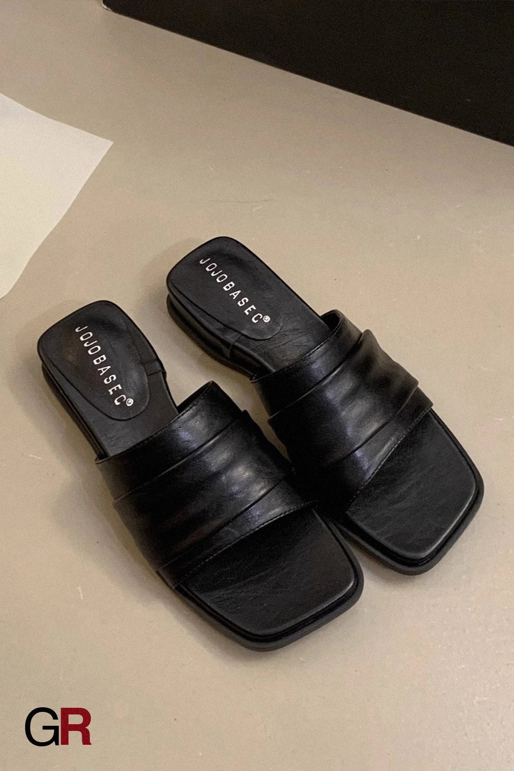 Amélie Ruched Slides