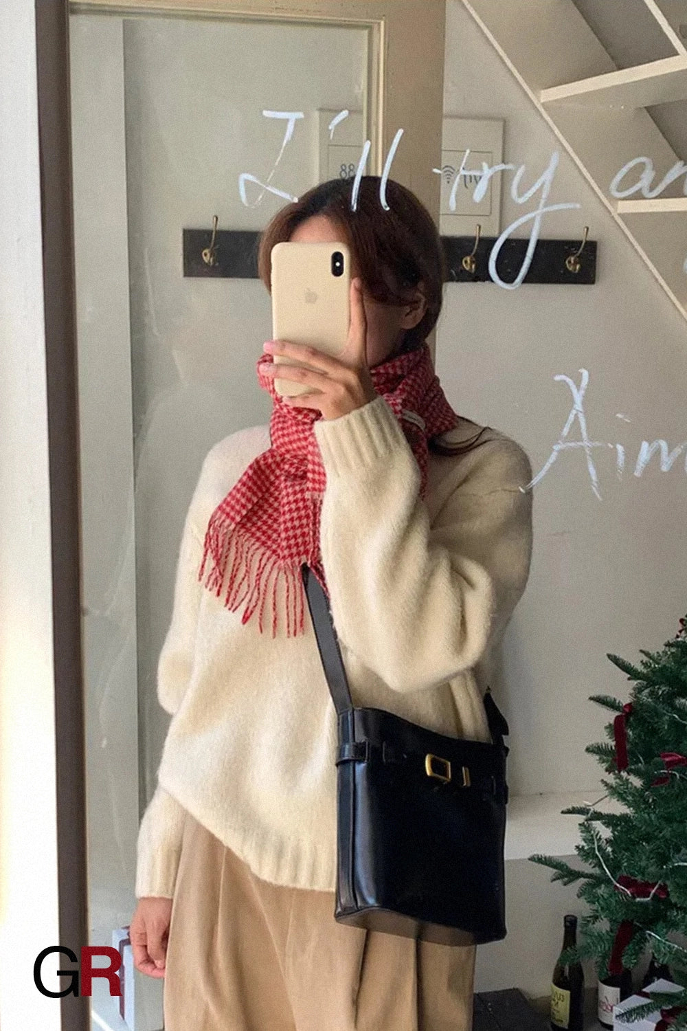 Oil Wax Leather Shoulder Messenger Bag Retro Simple Bucket Bag